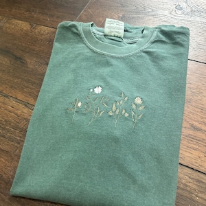 - Loveandlaughtergifts Merch